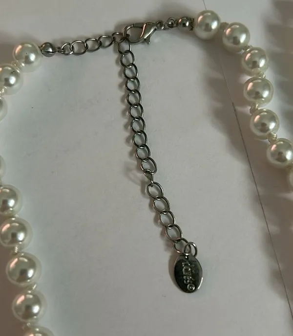 Claire’s Faux Pearls - Image 2