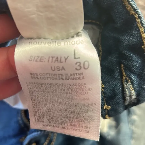 Machine Distressed Ladies Jean Shorts sz 30 - Image 3