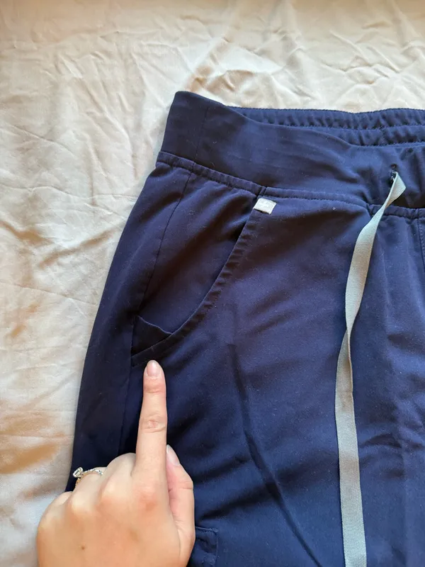 FIGS Scrub Pants Jogger - Image 2