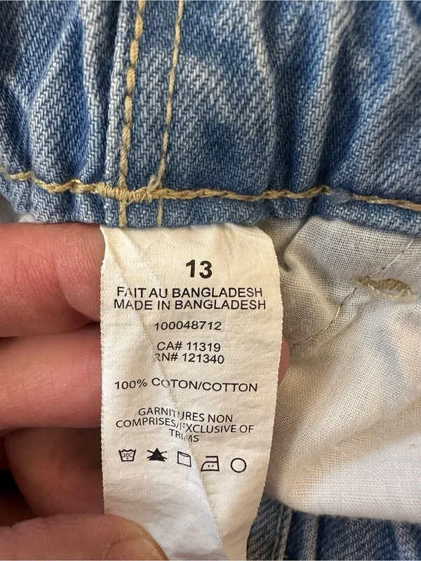 Garage Women’s Size 13 Paper Bag Waist Cuffed Hem Trouser Denim Shorts - Image 4