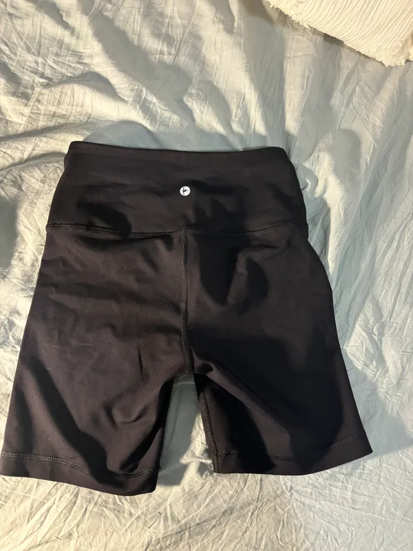 Black biker shorts Size XS - Image 3
