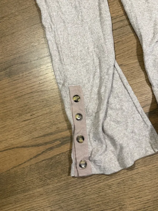 Anthropologie Grey Fold Over Button Leg Lounge Pants: Size Small - Image 5