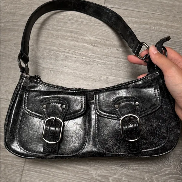 Elegant Faux Black Leather Shoulder Bag - Image 2