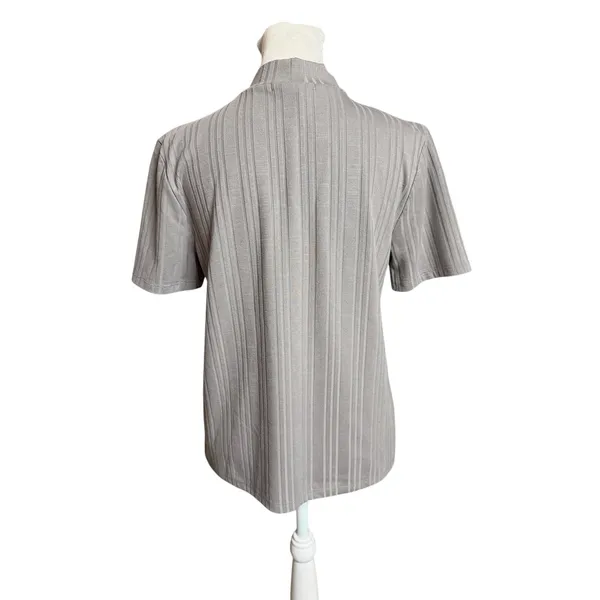 Forever 21 Womens Large Gray Ribbed Mock Neck Short Sleeve Fitted Top - Image 3