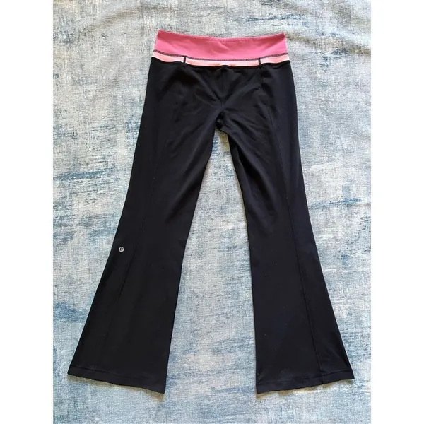 Lululemon Groove Black Fuchsia Peach Pink Quilt Winter Flare Leg Pants Size 8 - Image 2