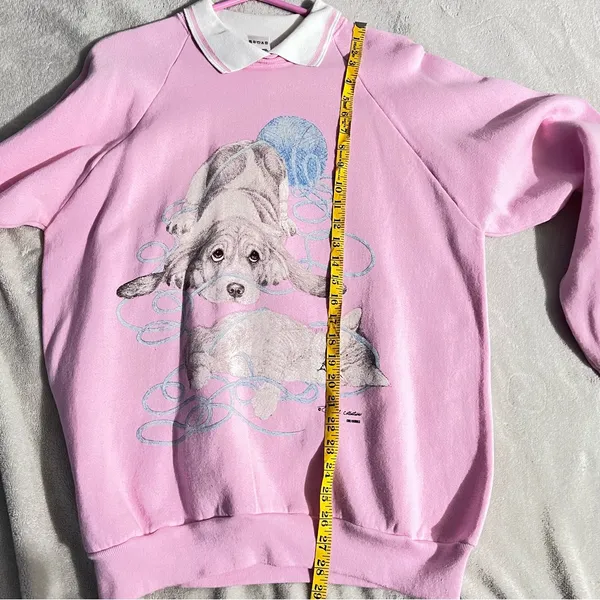 Vintage Fruit of the loom sweatshirt collared pink with dog and cat : Box R: - Image 9