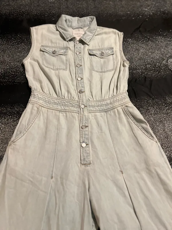 Womens 8/29 Habitual Light Wash Denim Sleeveless Wide-Leg Jumpsuit/Romper - Image 9