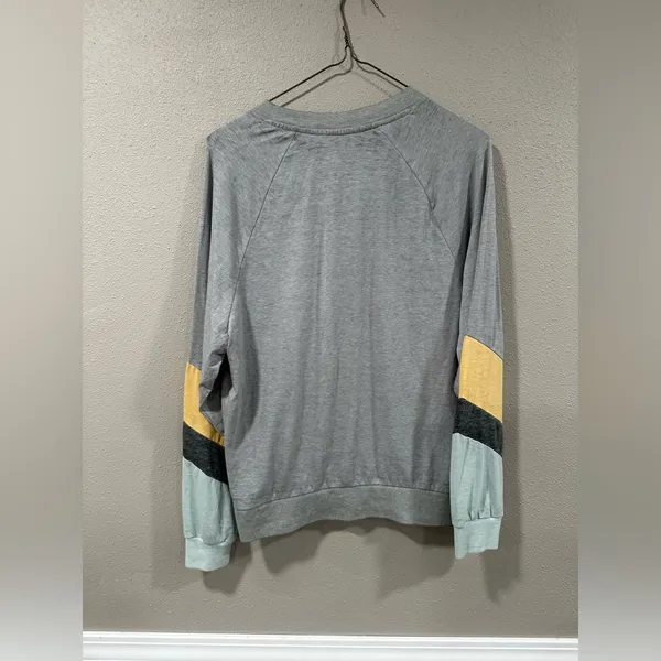 Buckle NWT Modish Rebel Top - Image 6