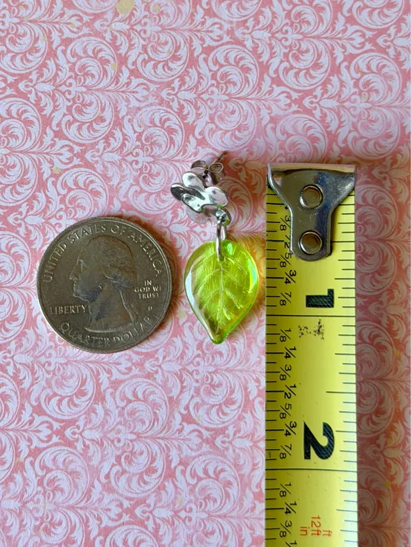 Handmade fairy forest vintage retro aesthetic style Czech glass big leaf dangle earrings🍃💚 - Image 7