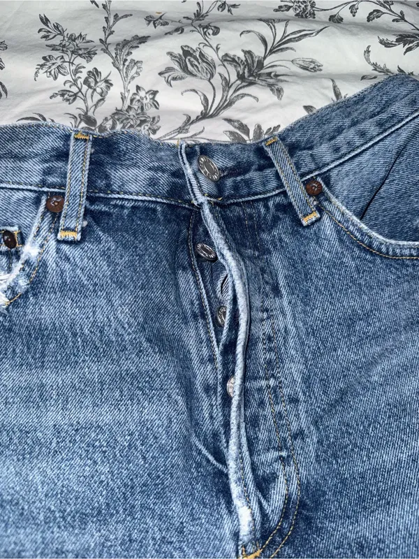 AGOLDE Dee Short in Precision Size 27 - Image 3