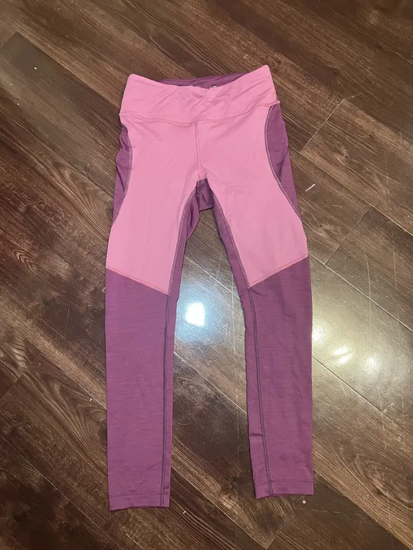 Outdoor Voices Leggings Move Free 3/4 Tech Sweat Size Small Color block Pink and Purple - Image 2