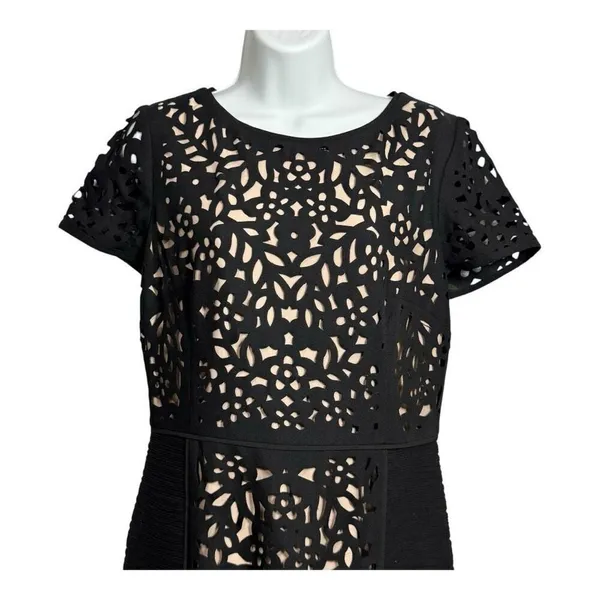 Anthropologie Maeve | Lasercut‎ Basalt Sheath Black Dress Short Sleeve Size 10 - Image 5