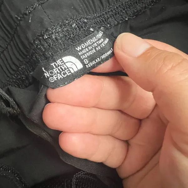 The North Face Cropped‎ black pants size 8 - Image 7