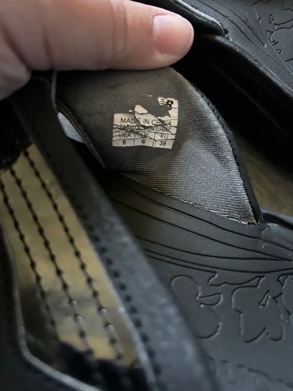 New Balance Black Flip-Flop Sandals - Image 8