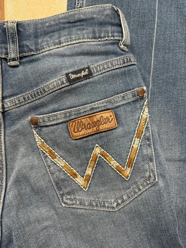 Wrangler boot cut jeans  - Image 4