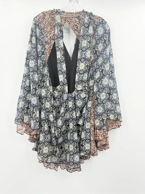 Free People Gabi Tunic Retro Bell Sleeves Ruffled Tiered Dress Size Medium - Image 5