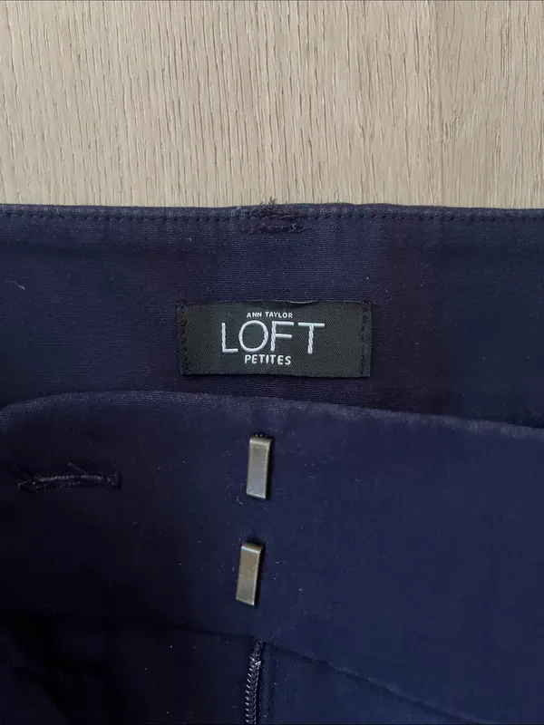 LOFT Petites Marisa Skinny Pant in Navy Blue Size 00P - Image 3