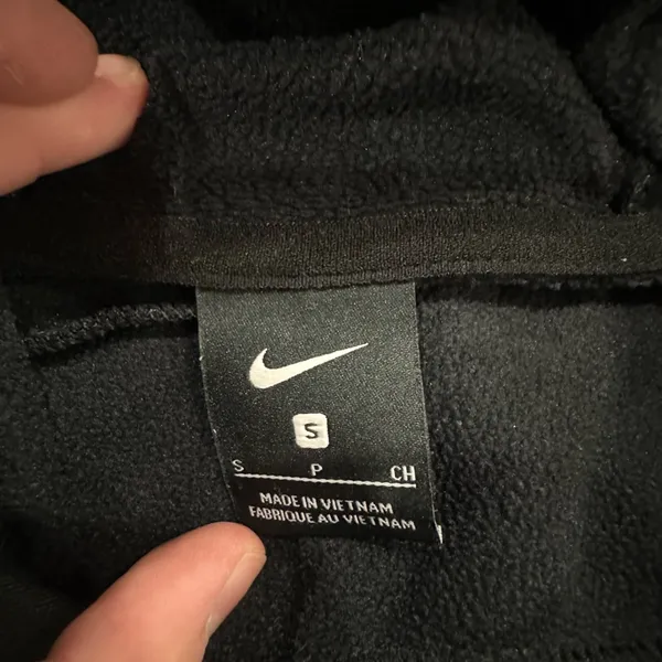 Nike hoodie sweatshirt small - Image 2
