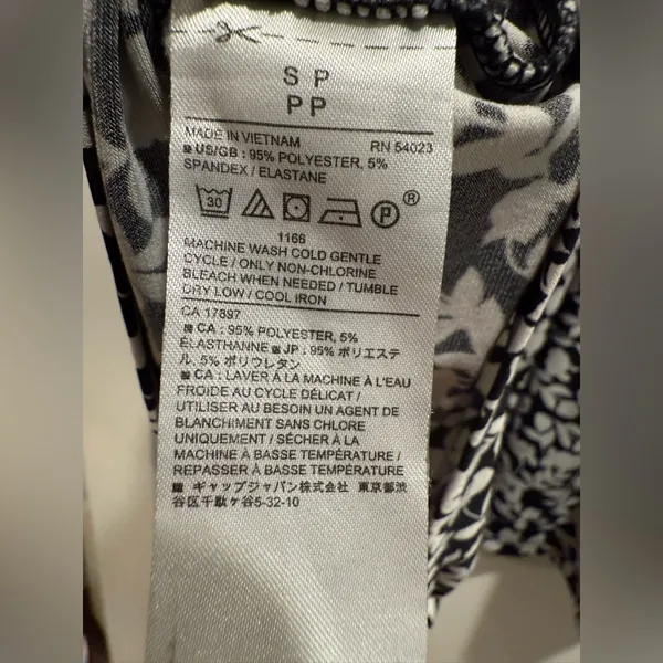 Banana Republic‎ Monochrome Floral romper Size S - Image 6