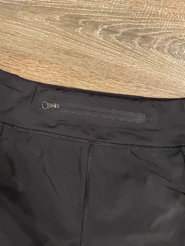 lululemon athletica Black Athletic Shorts Size 6 - Image 5
