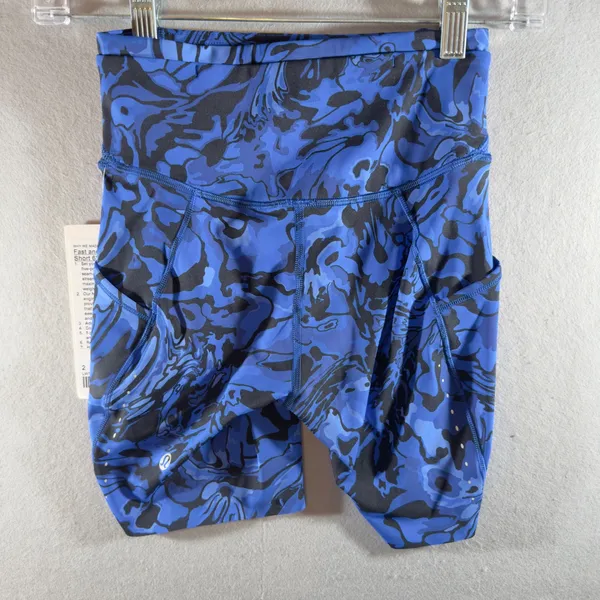 464 | NWT Lululemon Fast and Free 6" Pocket Shorts Blue Marble Print‎ Size 2 - Image 2