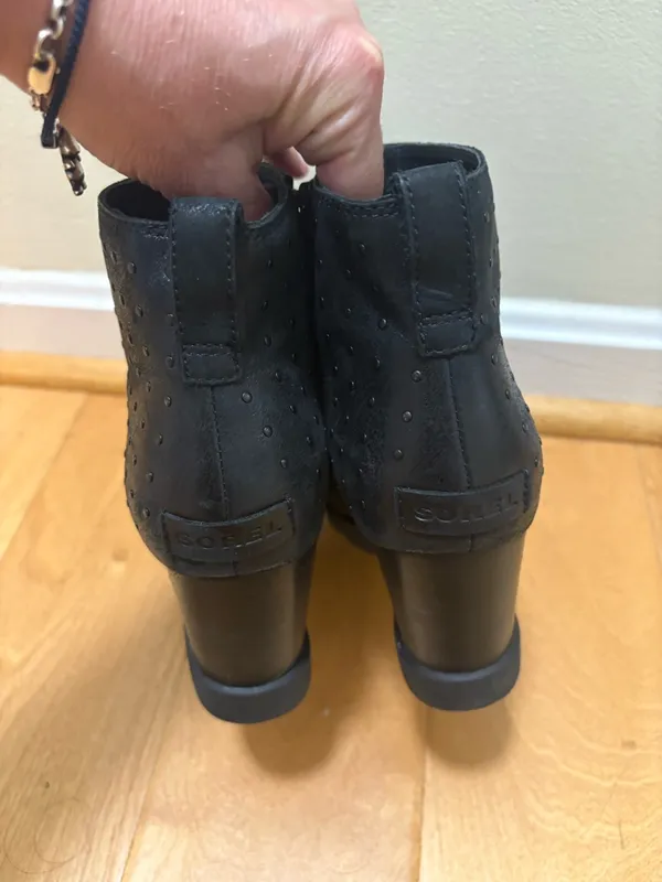 Sorel Joan Uptown Stud Bootie, boot wedge sz 9 black - Image 6