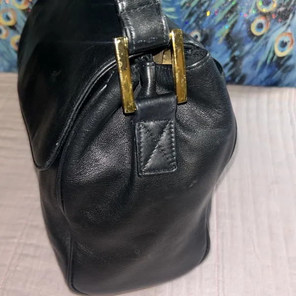 Vintage Dillard’s Black Shoulder Bag - Image 5