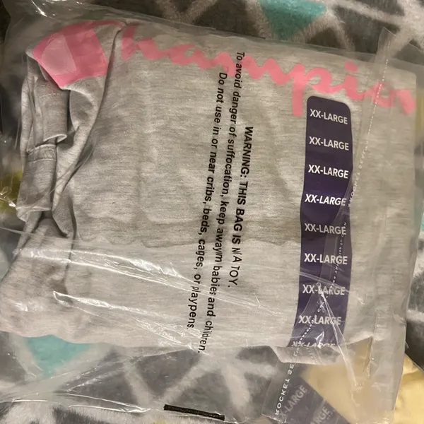 Champion tee ❗️clearance❗️ - Image 3