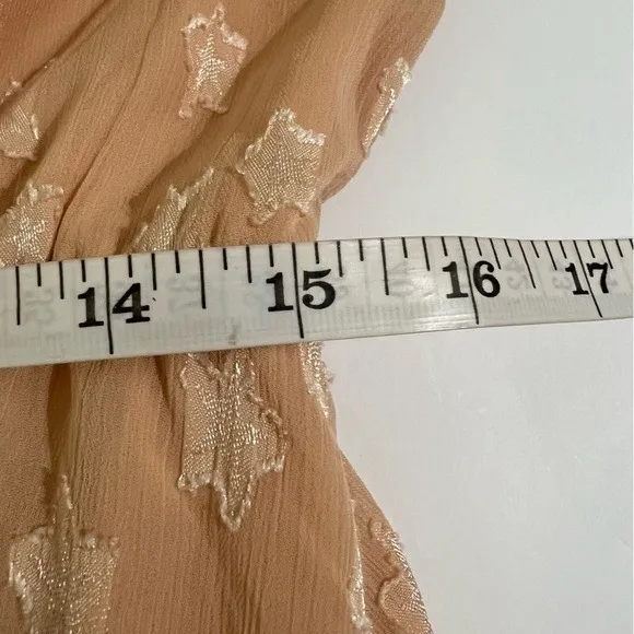 &merci Star Print Ruffle Off‎ Shoulder Tiered Mini Dress Peach Large - Image 8