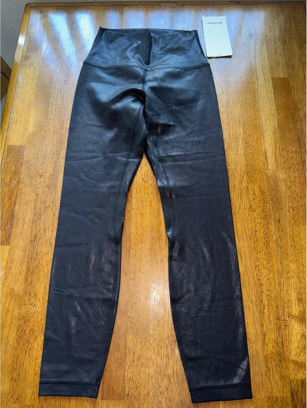 Lululemon Align High Rise 25” Shine Radiate Foil Black Size 4 NWT - Image 4