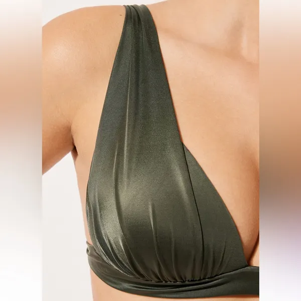 Calzedonia Graduated Padding Triangle Swimsuit Top Shiny Satin - Image 4