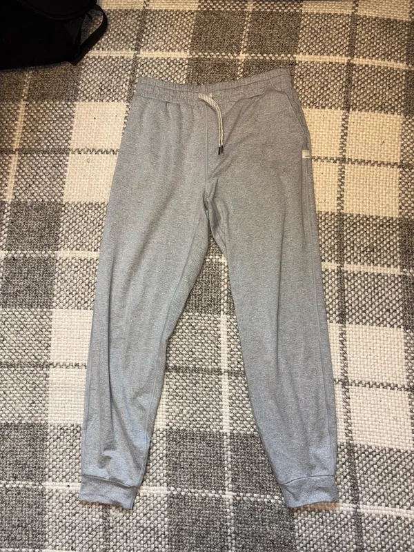 Vuori Joggers DreamKnit - Image 2