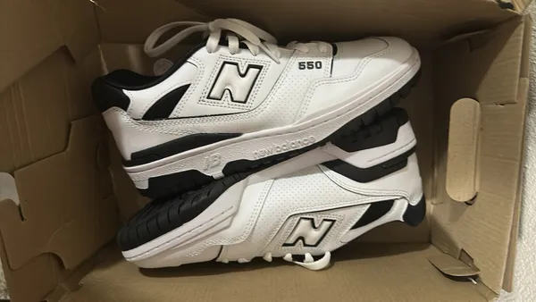New Balance 550 Sneakers White Black 8 - Image 3