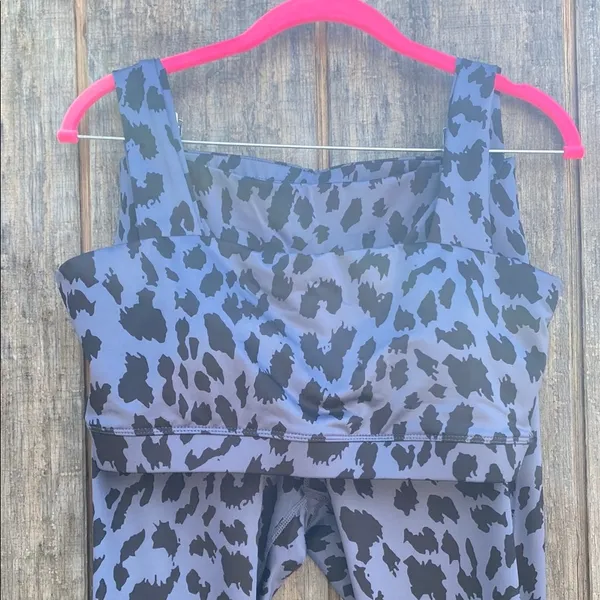 New Woman’s Size Large Black and Gray Leopard Print Leggings and Sports Bra Set - Image 2