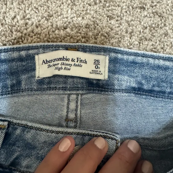 Abercrombie & Fitch High Rise Light Blue Jeans - Image 6
