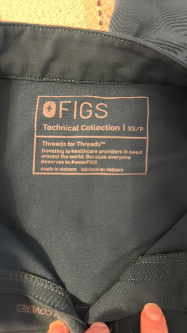XSP FIGS SCRUB JUMPSUIT  - Image 4