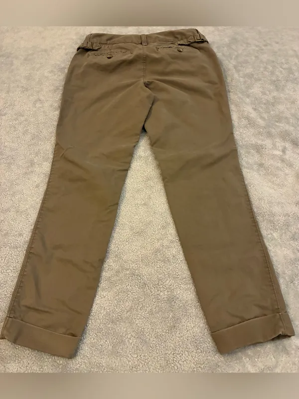 Women’s Old Navy Khaki Pants in Brown Size 2… 98% Cotton - Image 4