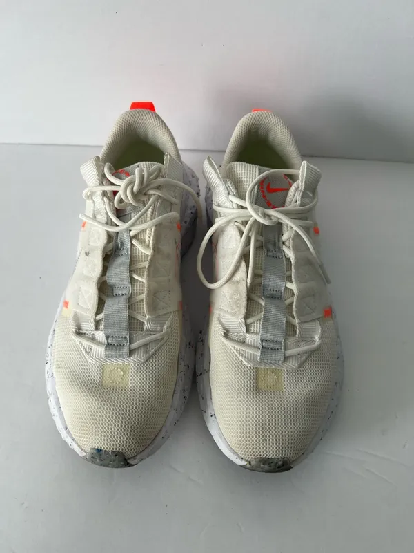 Nike React Sneakers 7.5 Cream Speckled Sole + - Image 4