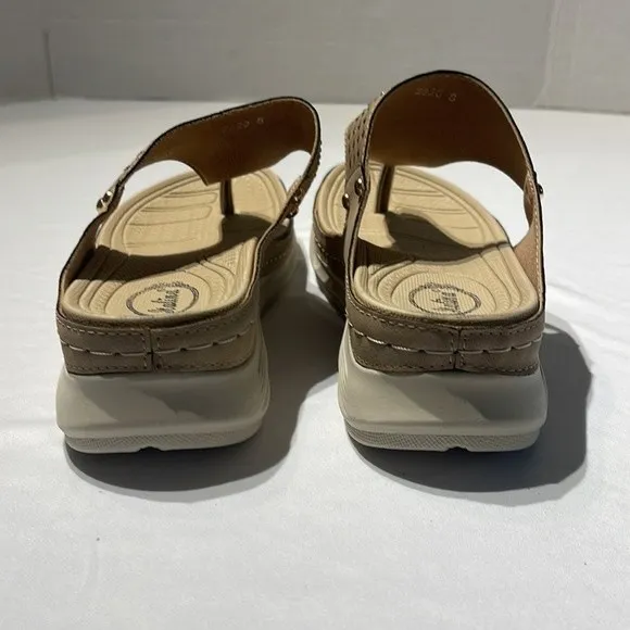 Italina Tan Textured Rhinestone Comfort Wedge Sandal Size 38 (7.5) New Without T - Image 4
