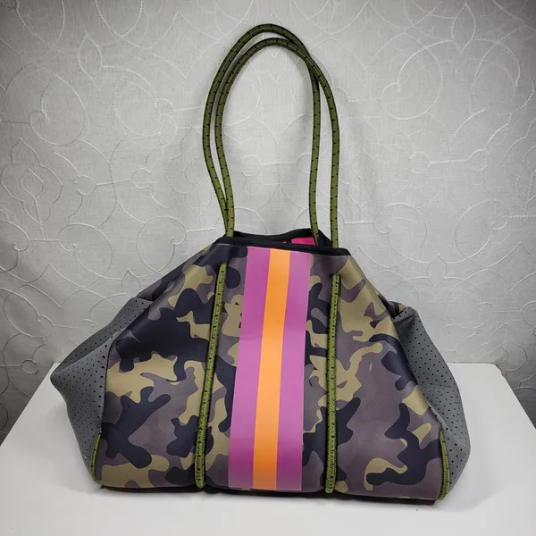 Haute Shore Camo Neoprene Tote Bag Pink Orange Stripe w/ Cosmetic Bag Gym Beach - Image 12
