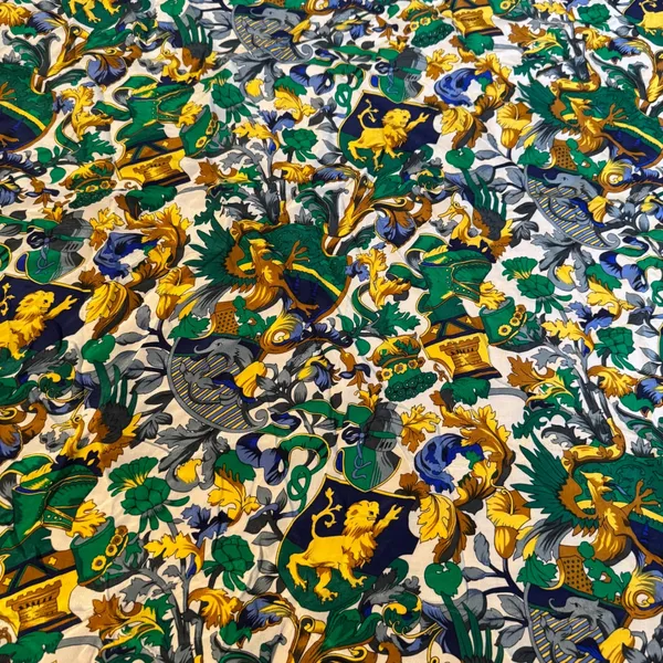Giorgio Stella Silk Scarf‎ Navy Blue Cream Gold Heraldic Lion Crest Square 31x31 - Image 5