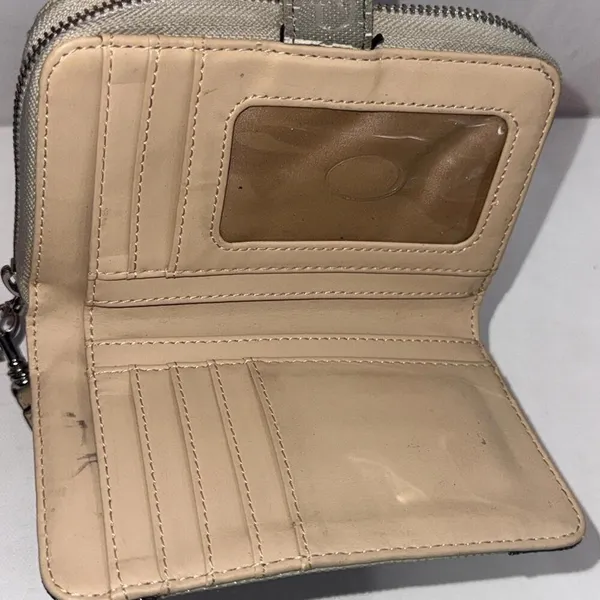 Y2K GUESS‎ Monogram Preppy Designer Faux Leather Zip-Around Wallet Wristlet - Image 8