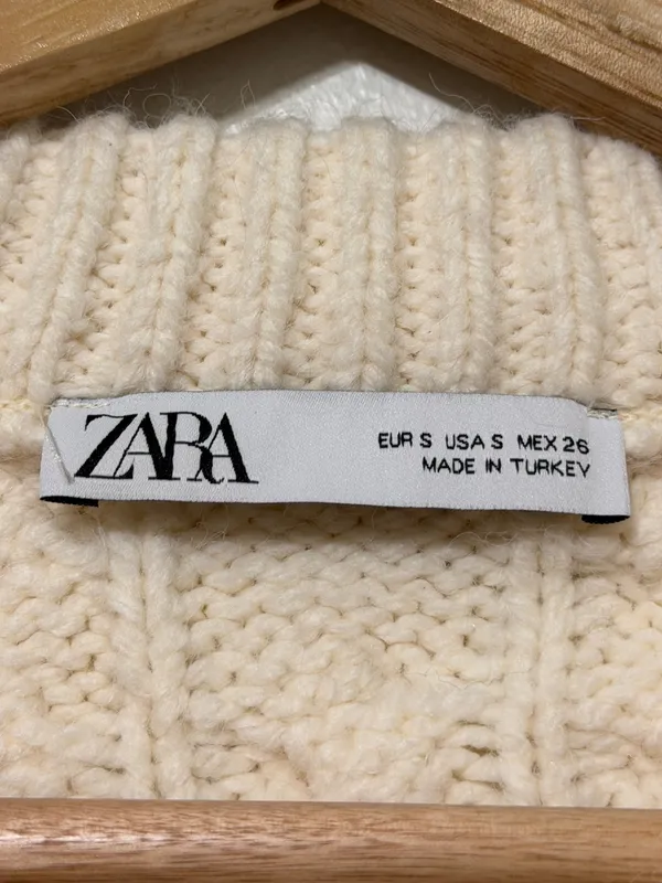 Zara Cream Cable Knit Sweater Vest Cropped Size Small - Image 3