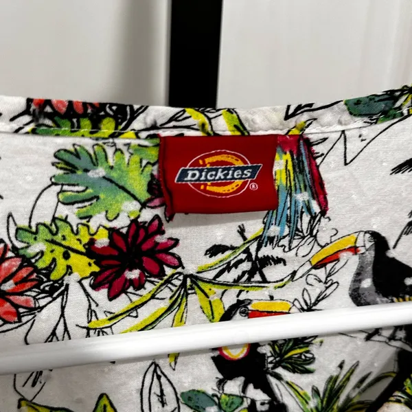 Dickies Xs vintage scrub top - Image 3