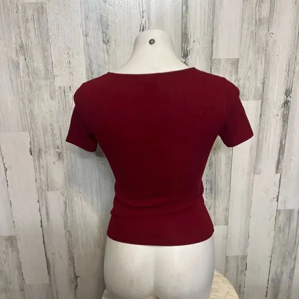 Burgundy top  - Image 3