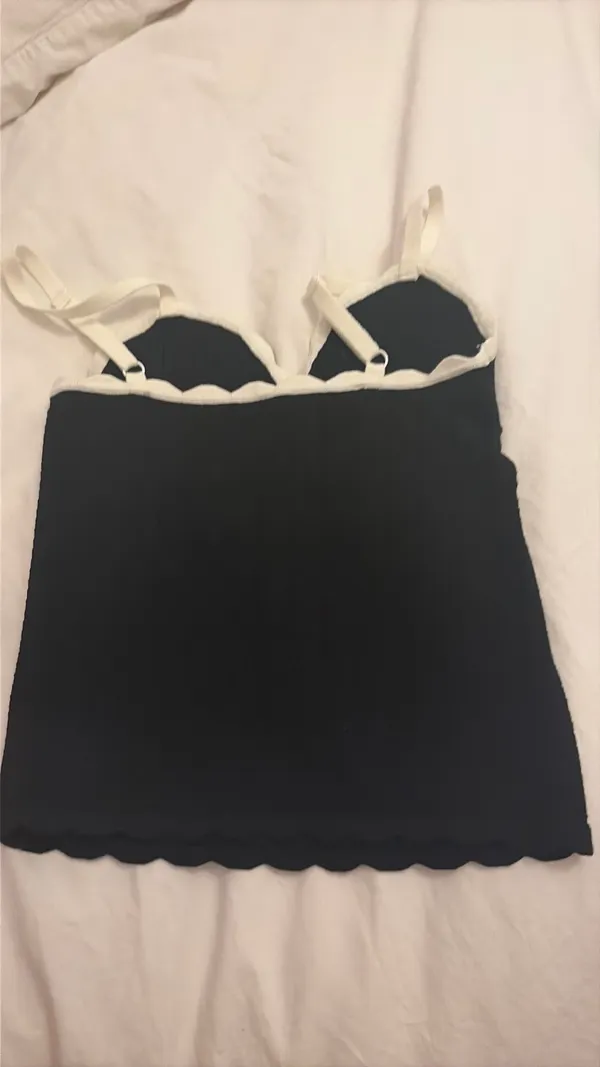 Aritzia black top - Image 3