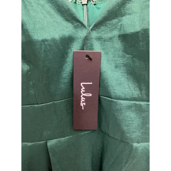 Lulus Emerald Green V-Neck Fit and Flare Mini Skater Dress NWT Size Medium - Image 8