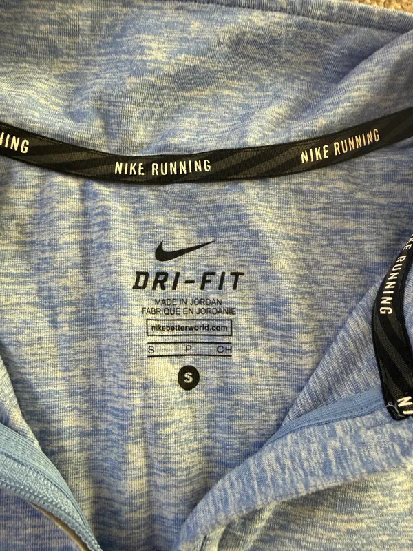 Nike Women’s top - Image 3