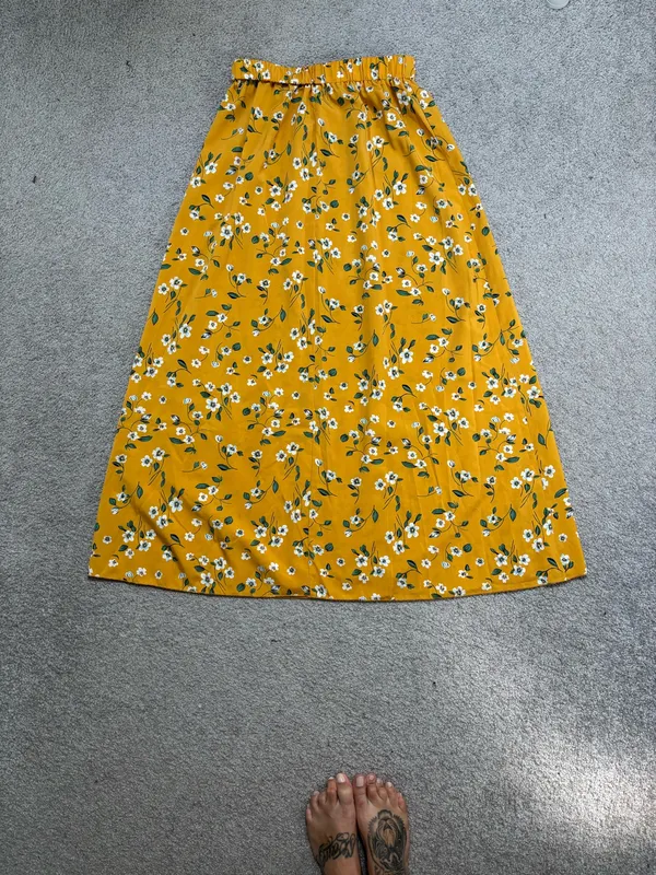 SHEIN Mustard Yellow Floral Maxi Skirt - Image 3