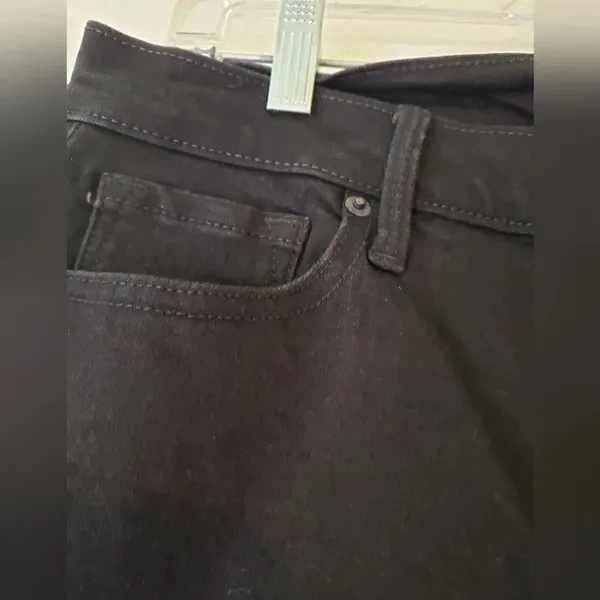 Old Navy Black Skinny Jeans - Image 3